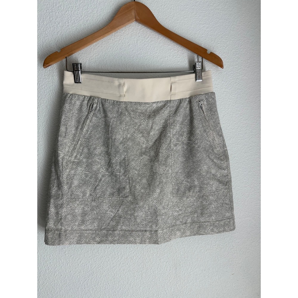 Athleta Chelsea Printed Cargo Skort‎ Grey White Active Hiking Skirt Size 6